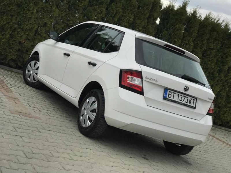 Skoda Fabia 1.0 MPI безупречна, снимка 4 - Автомобили и джипове - 34462783