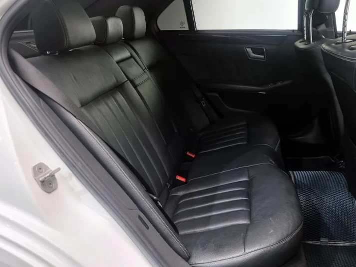 Mercedes-Benz E 220 CDI Avantgarde - изображение 10