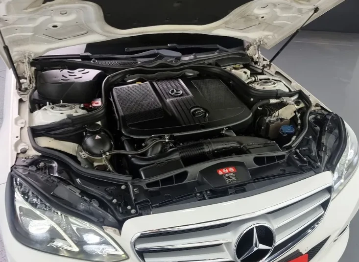 Mercedes-Benz E 220 CDI Avantgarde - изображение 6