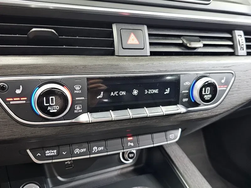 Audi A4 2.0 TDI, снимка 16 - Автомобили и джипове - 55012488