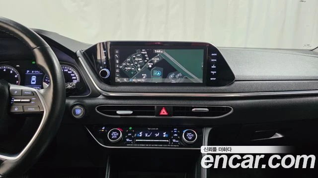 Hyundai Sonata, снимка 14 - Автомобили и джипове - 56082430