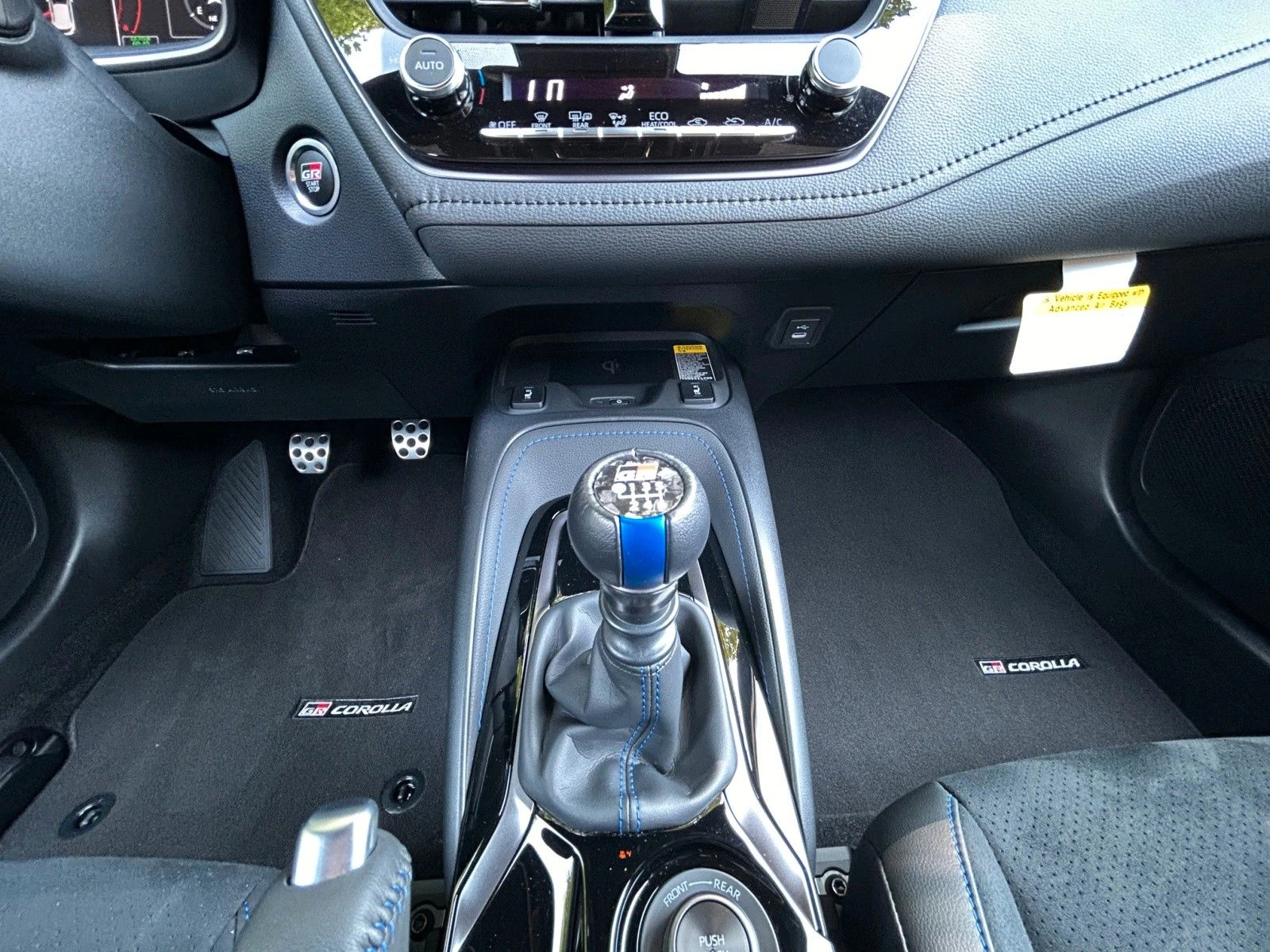 Toyota Corolla GR* CIRCUIT EDITION* JBL* DISTRONIC* CAMERA* CARPL | Mobile.bg   12