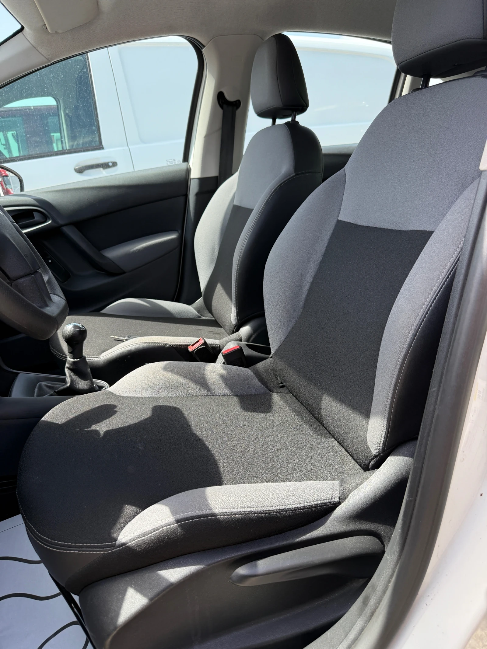 Citroen C3 1.2i* FACE* Euro6b* 120.000km* НОВИ ГУМИ* ЛИЗИНГ - изображение 8