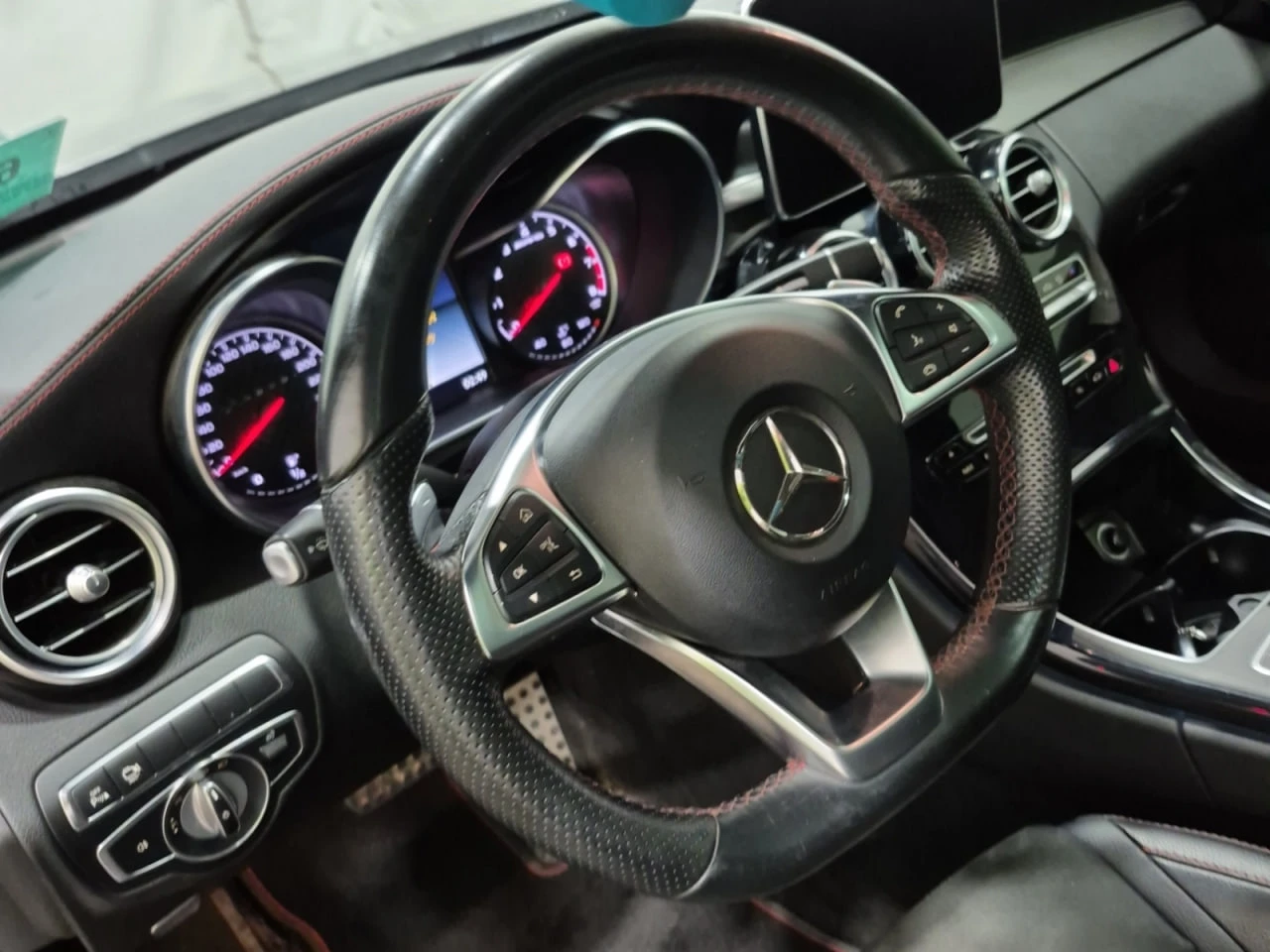 Mercedes-Benz C 43 AMG * АВТО КРЕДИТ* ЦЕНА ДО БГ * CARFAX *  - изображение 10
