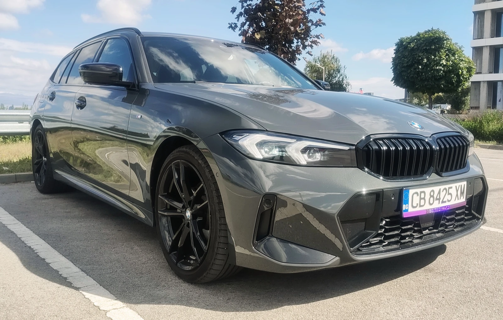 BMW 320 d Mild-Hybrid, xDrive M Sport Touring - изображение 2