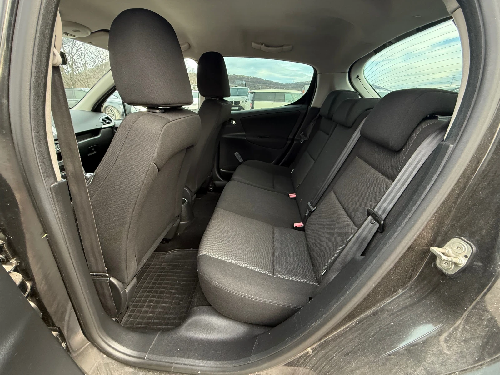 Peugeot 207 1.4i 88�.� * ���* * �����������*  | Mobile.bg � ����������� 14