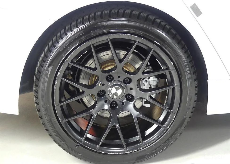 BMW 320  - изображение 8