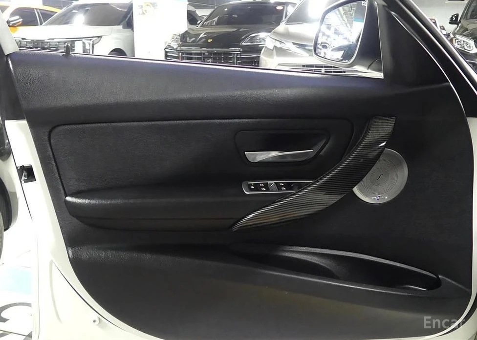 BMW 320  - изображение 10