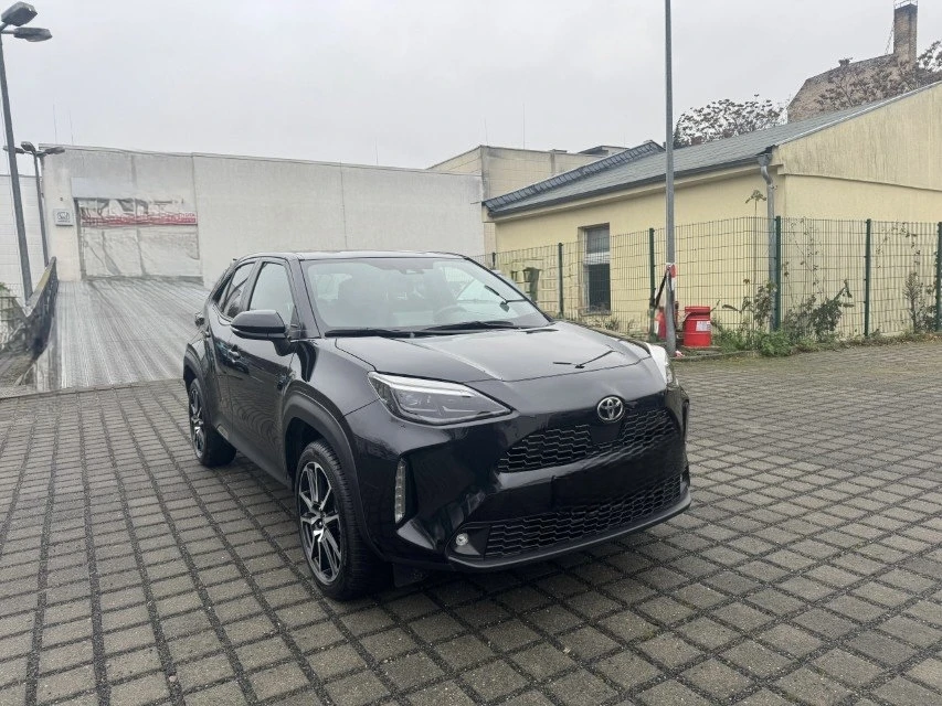 Toyota Yaris Cross | Hybrid | GR Sport | 2024 | 18 000 км., снимка 3 - Автомобили и джипове - 53811352