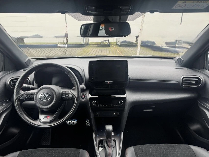 Toyota Yaris Cross | Hybrid | GR Sport | 2024 | 18 000 км., снимка 10 - Автомобили и джипове - 53811352