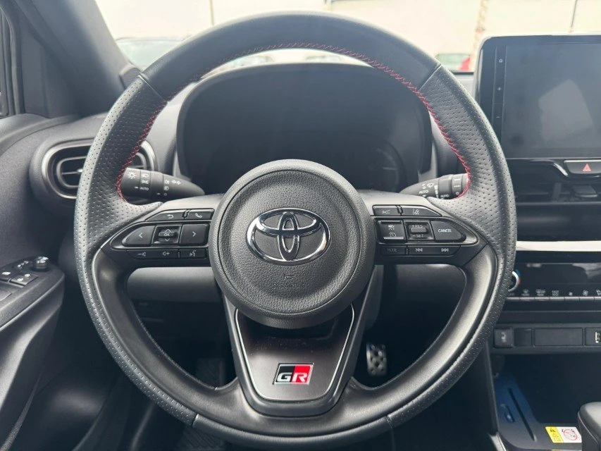 Toyota Yaris Cross | Hybrid | GR Sport | 2024 | 18 000 км., снимка 11 - Автомобили и джипове - 53811352