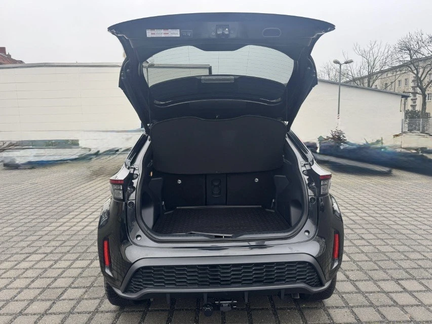 Toyota Yaris Cross | Hybrid | GR Sport | 2024 | 18 000 км., снимка 9 - Автомобили и джипове - 53811352