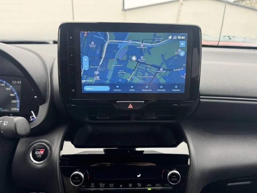 Toyota Yaris Cross | Hybrid | GR Sport | 2024 | 18 000 км., снимка 13 - Автомобили и джипове - 53811352