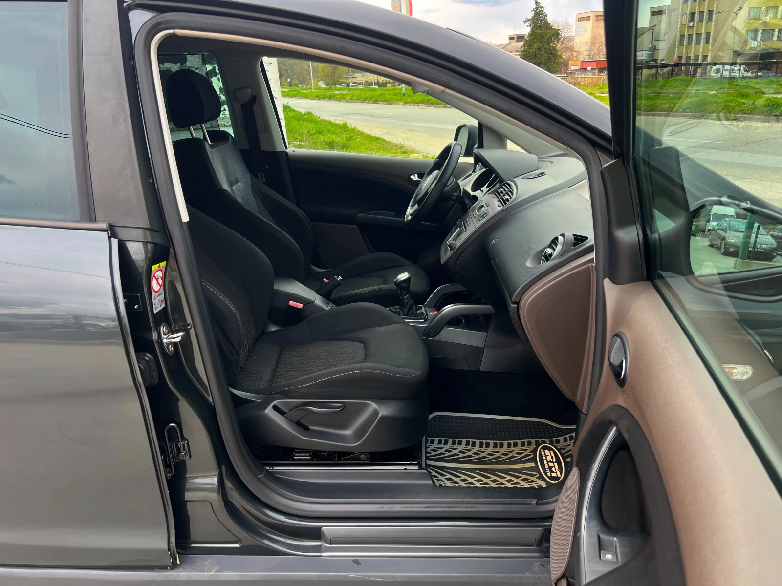 Seat Altea  2.0d-170кс-4х4-FULL екстри, снимка 13 - Автомобили и джипове - 54167293