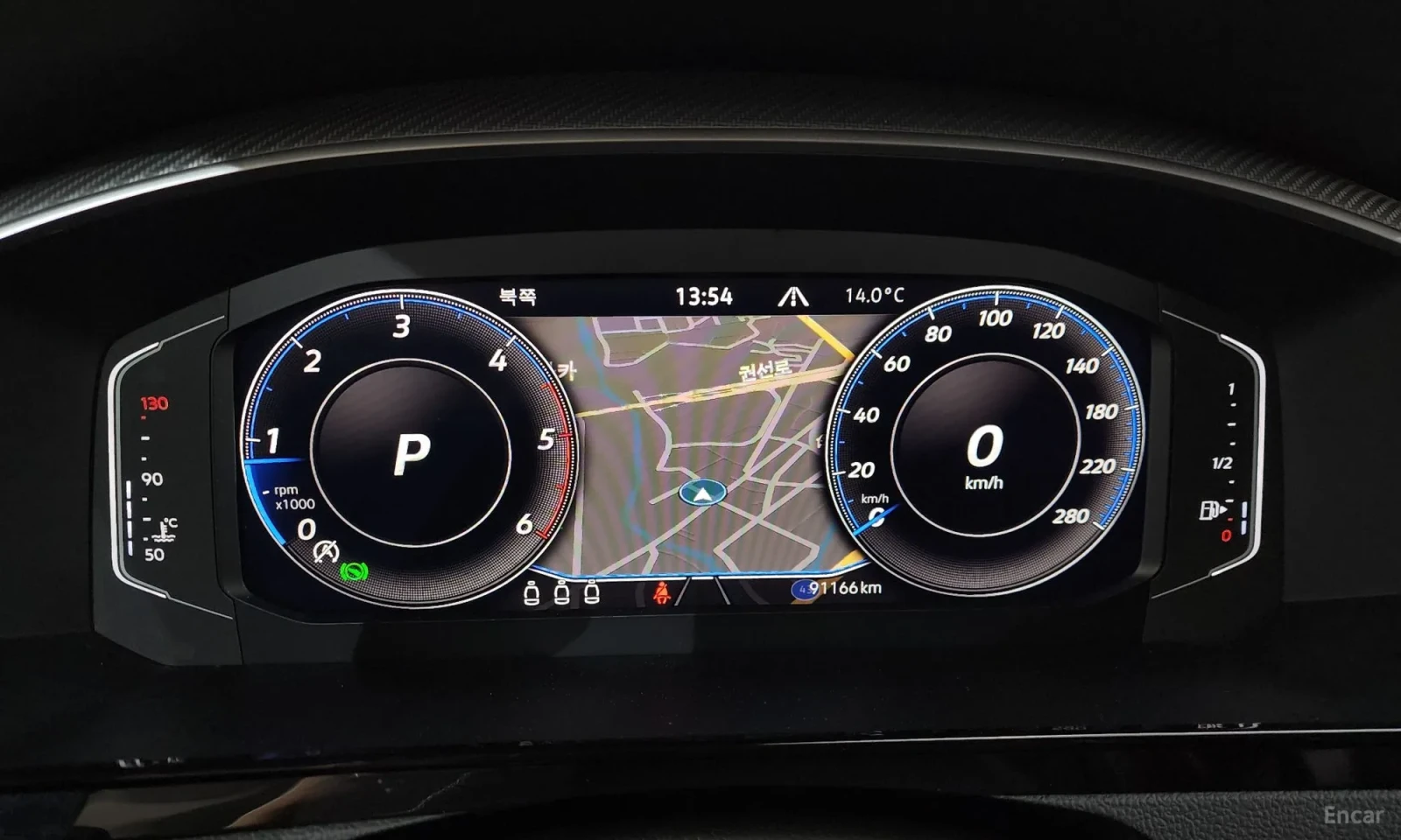 VW Arteon 2.0 TDI Prestige, снимка 8 - Автомобили и джипове - 54303076