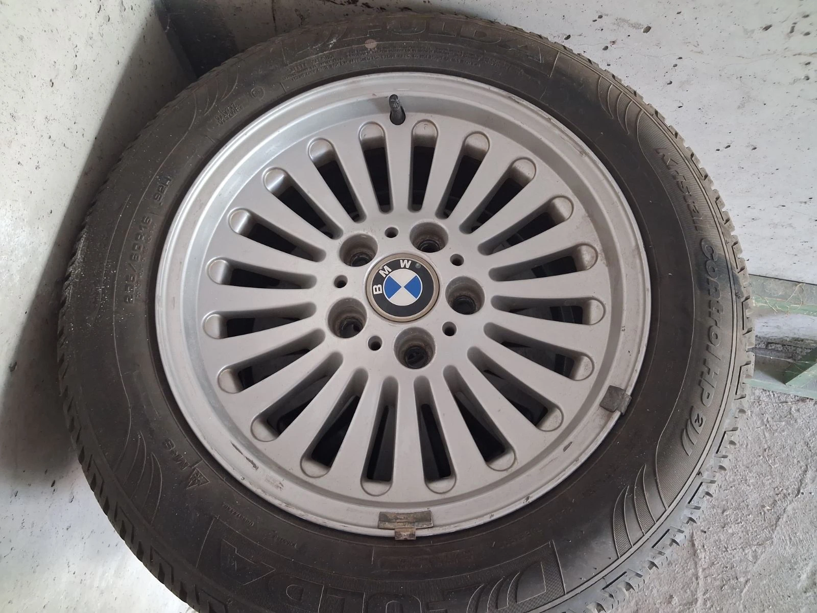 BMW 520 2.0 N/A, снимка 17 - Автомобили и джипове - 55210836