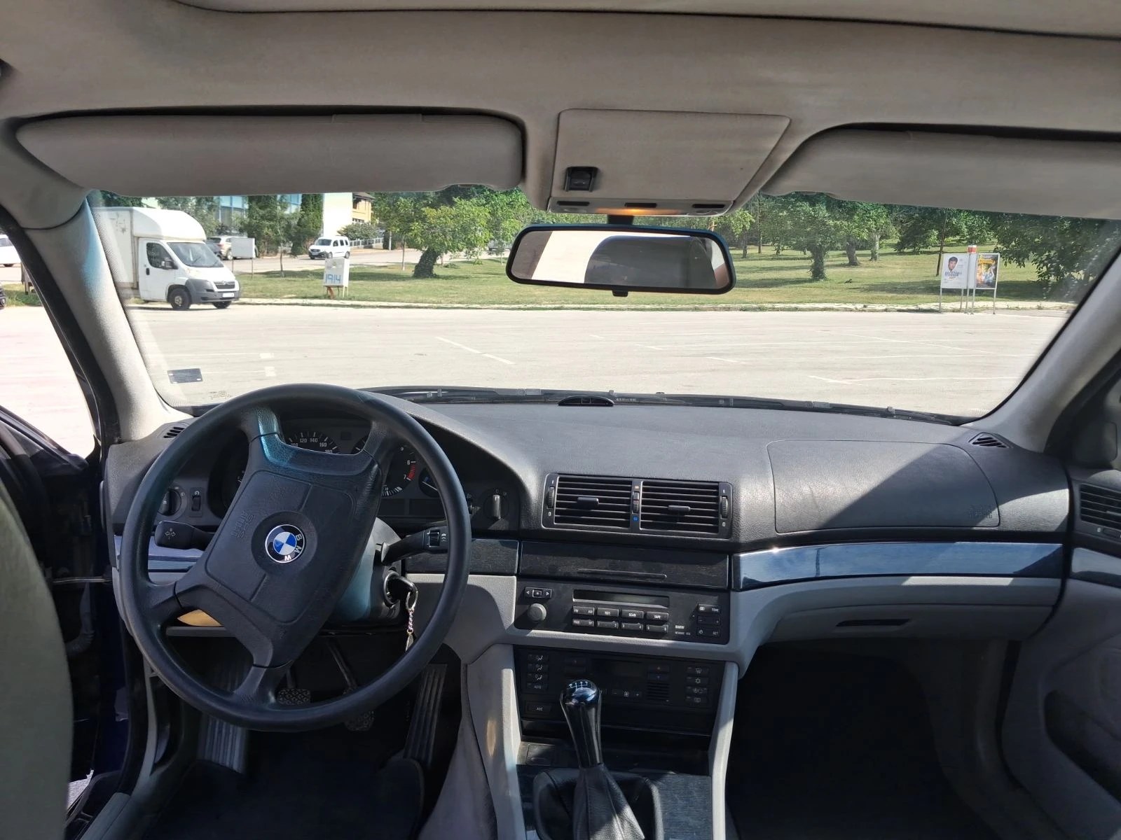 BMW 520 2.0 N/A, снимка 7 - Автомобили и джипове - 55210836