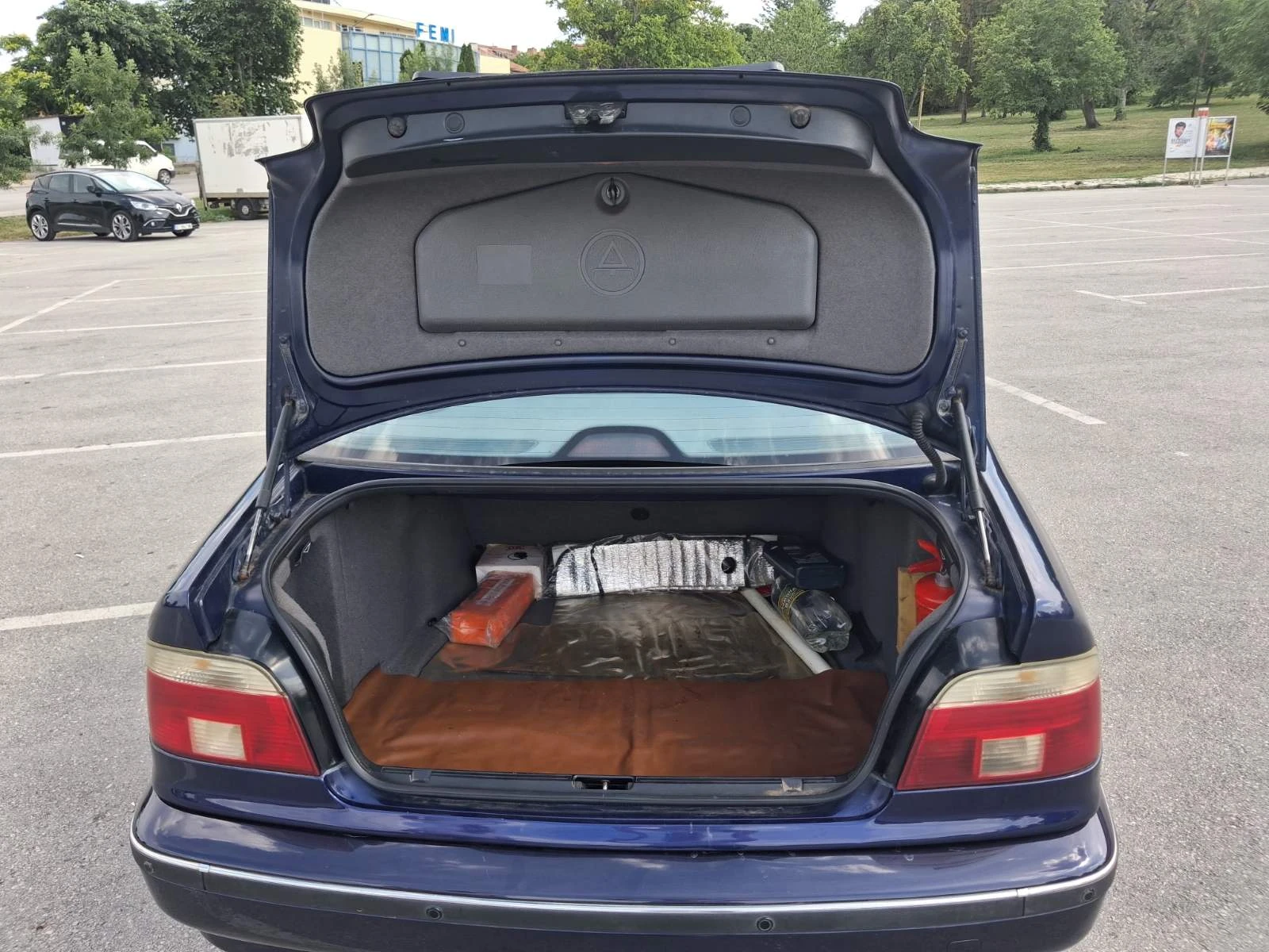BMW 520 2.0 N/A, снимка 3 - Автомобили и джипове - 55210836