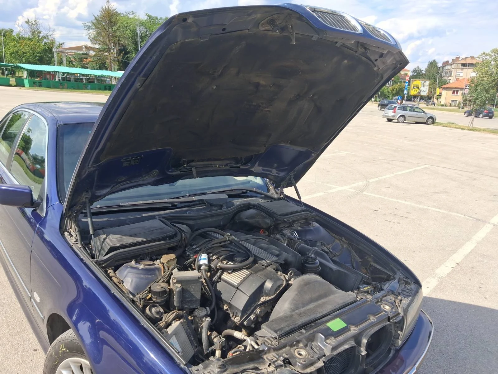 BMW 520 2.0 N/A, снимка 11 - Автомобили и джипове - 55210836