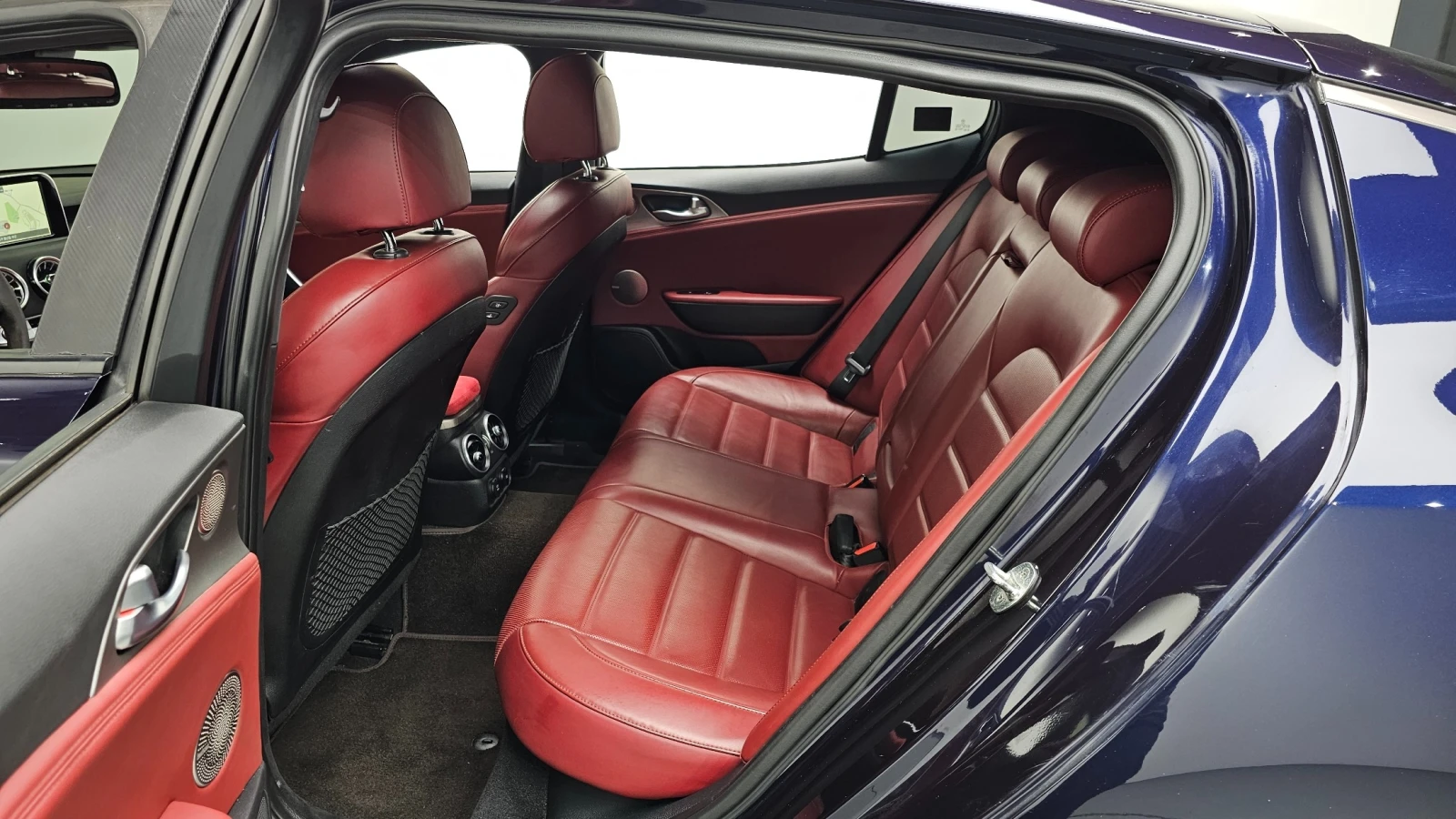 Kia Stinger TURBO AWD GT, снимка 12 - Автомобили и джипове - 55406094