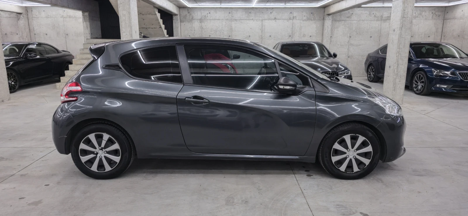 Peugeot 208 1.4 HDI, снимка 7 - Автомобили и джипове - 55502880