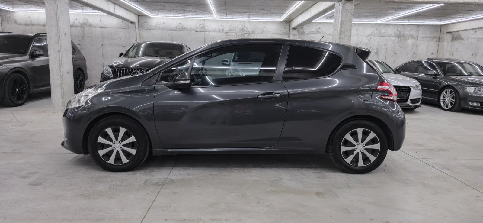 Peugeot 208 1.4 HDI, снимка 3 - Автомобили и джипове - 55502880