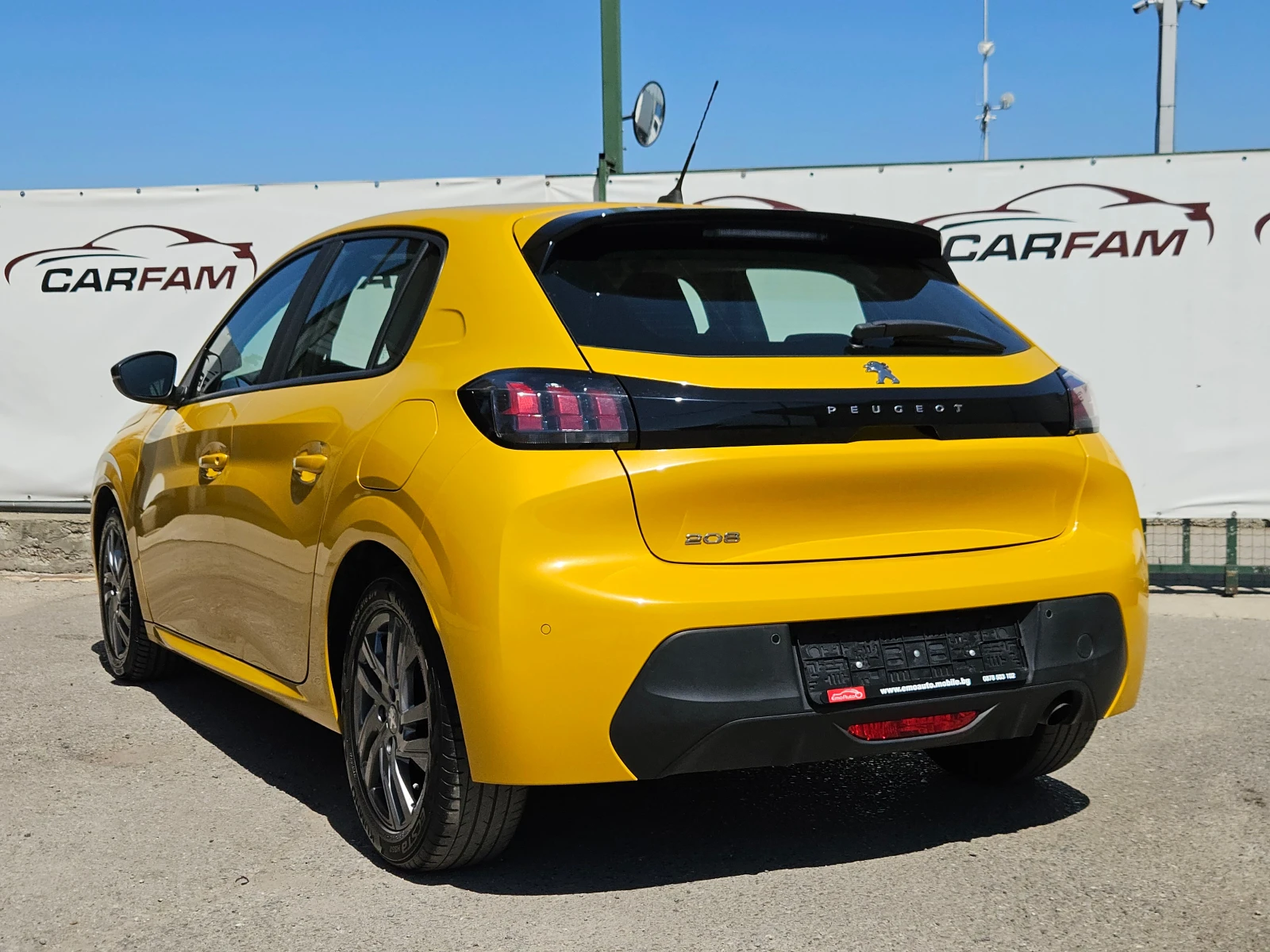 Peugeot 208 1.2/GPL/Active/CARPLAY/ACC/LED/NAVI/БЛУТУТ/EURO 6, снимка 5 - Автомобили и джипове - 55691955