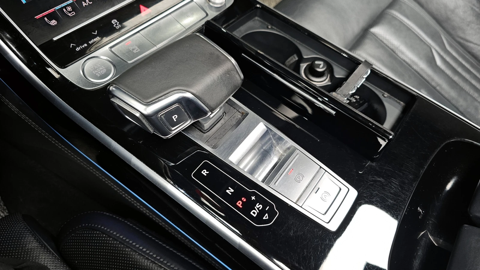 Audi A8 Quattro 55TFSI LWB * FULL FULL, снимка 8 - Автомобили и джипове - 55834954