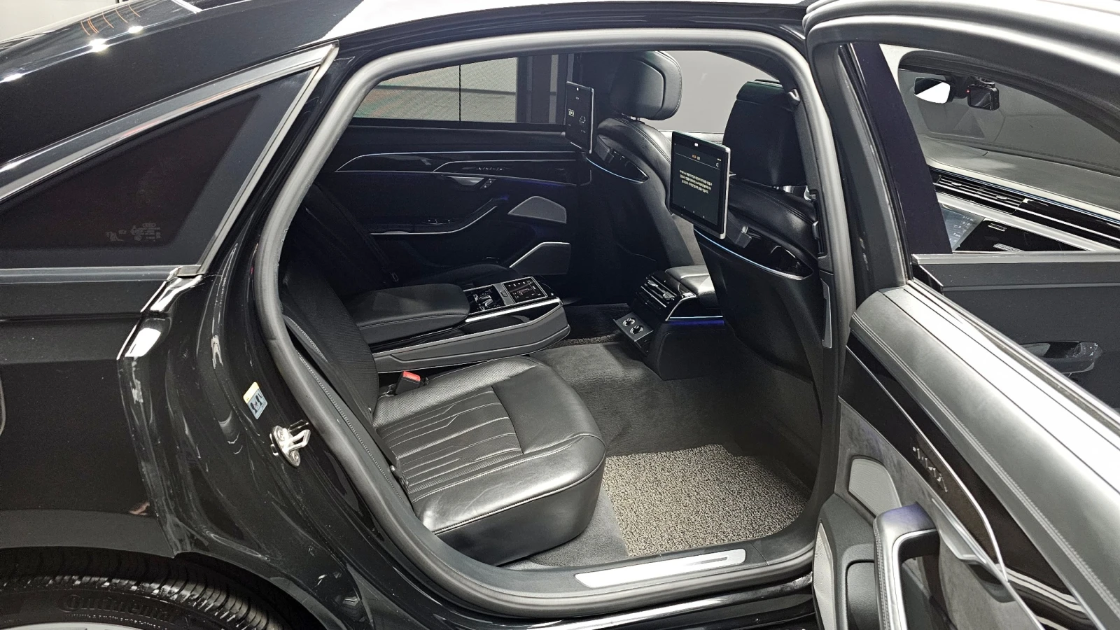Audi A8 Quattro 55TFSI LWB * FULL FULL, снимка 10 - Автомобили и джипове - 55834954