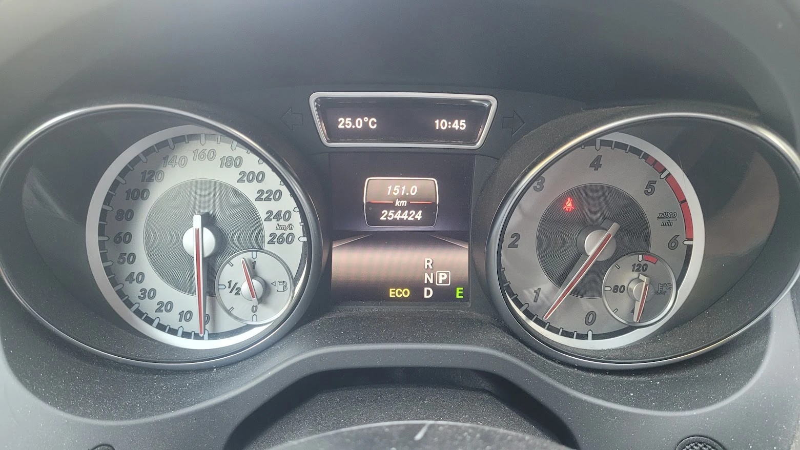Mercedes-Benz CLA 220 AMG, снимка 4 - Автомобили и джипове - 56021762