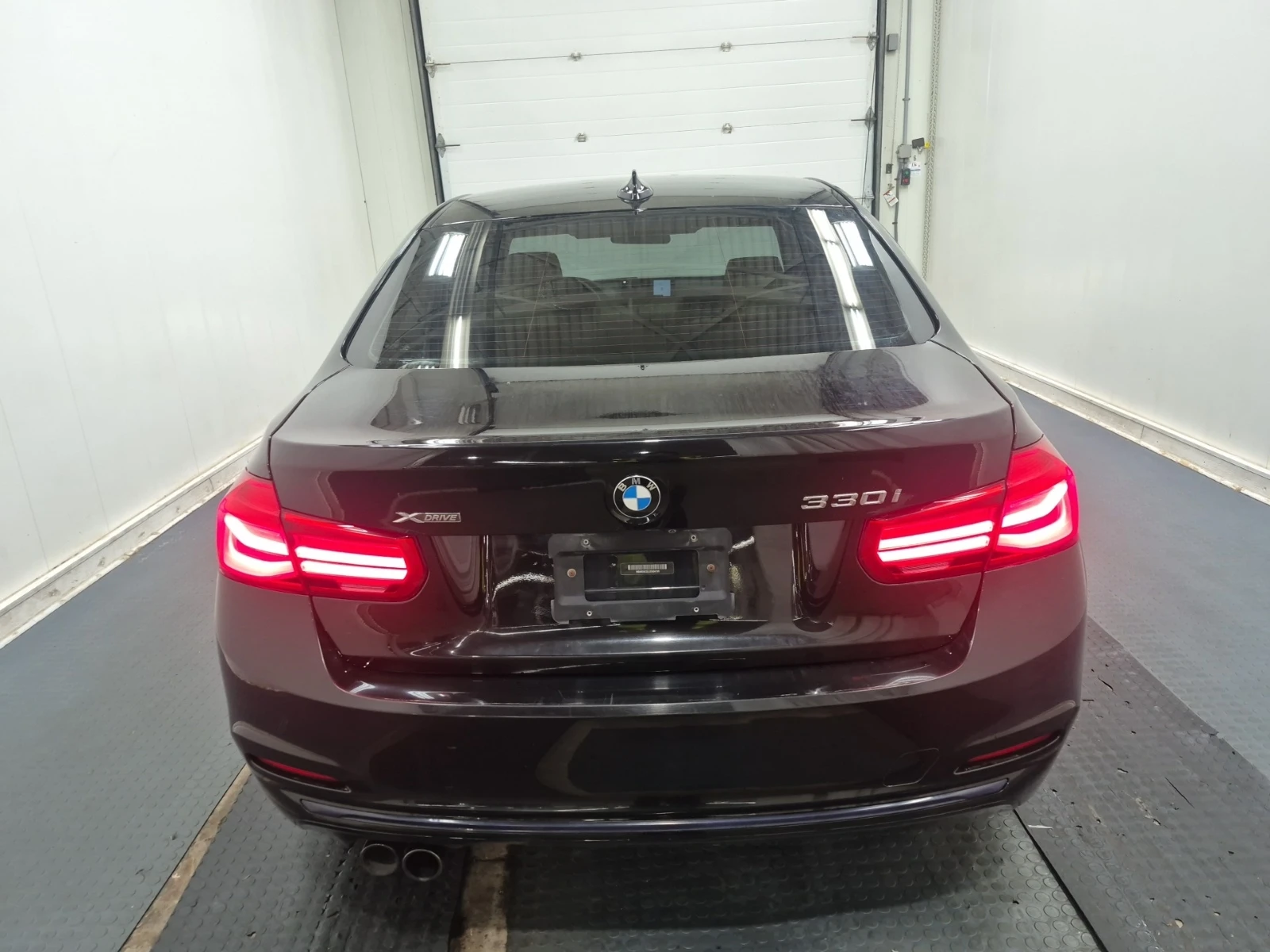 BMW 330 Xdrive / Carfax / Лизинг, снимка 17 - Автомобили и джипове - 56315683
