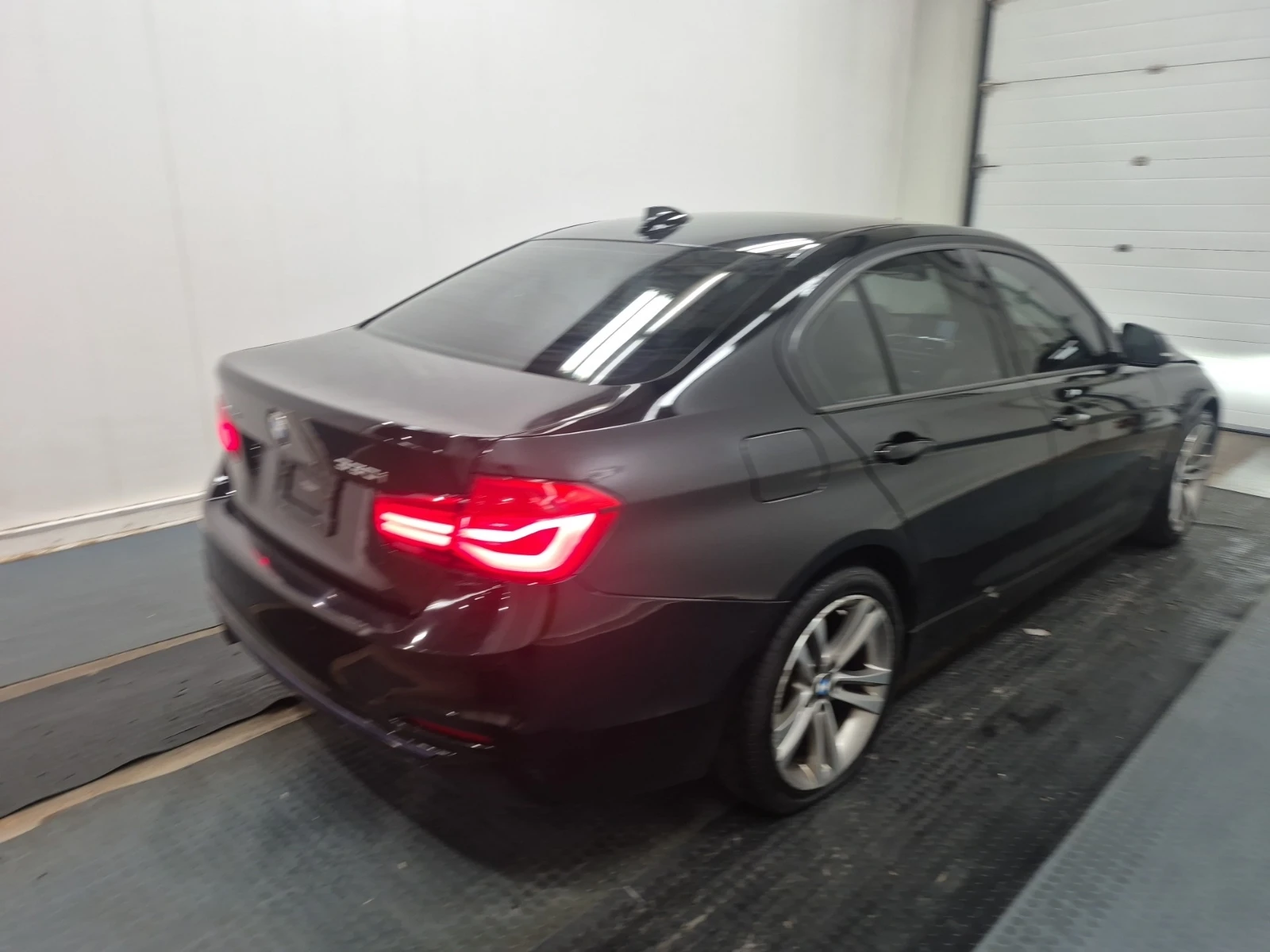 BMW 330 Xdrive / Carfax / Лизинг, снимка 2 - Автомобили и джипове - 56315683