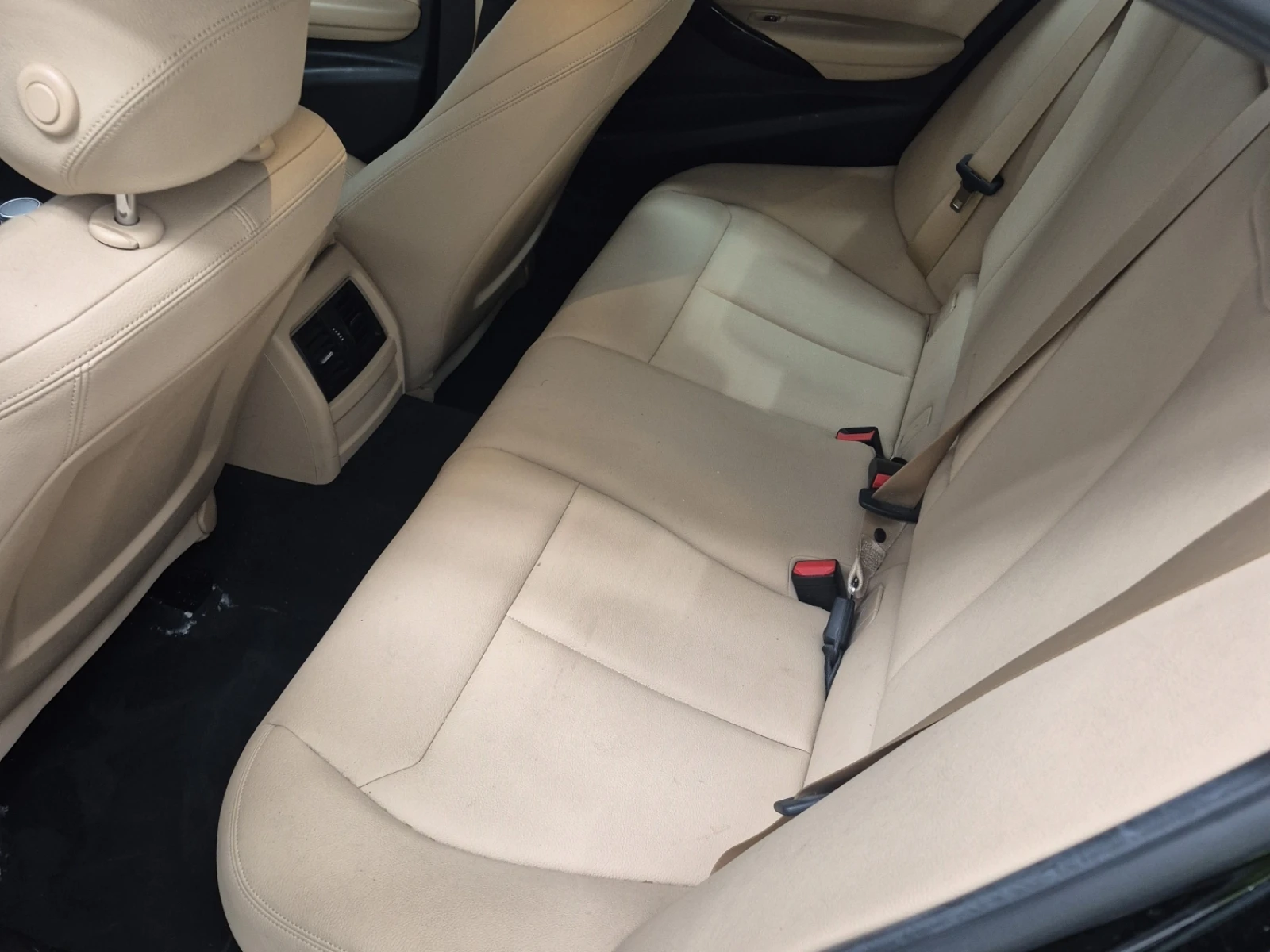 BMW 330 Xdrive / Carfax / Лизинг, снимка 12 - Автомобили и джипове - 56315683