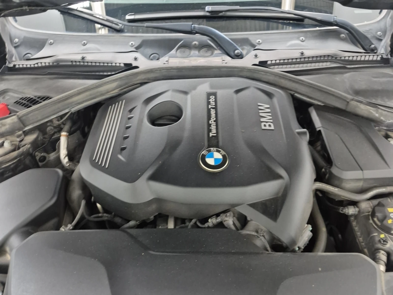 BMW 330 Xdrive / Carfax / Лизинг, снимка 16 - Автомобили и джипове - 56315683