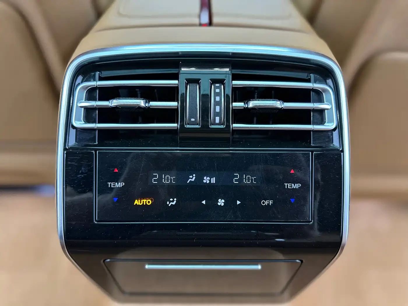HongQi H9 EXECUTIVE LUXURY* 360* BOSE* �����* ������ ���� | Mobile.bg � ����������� 17