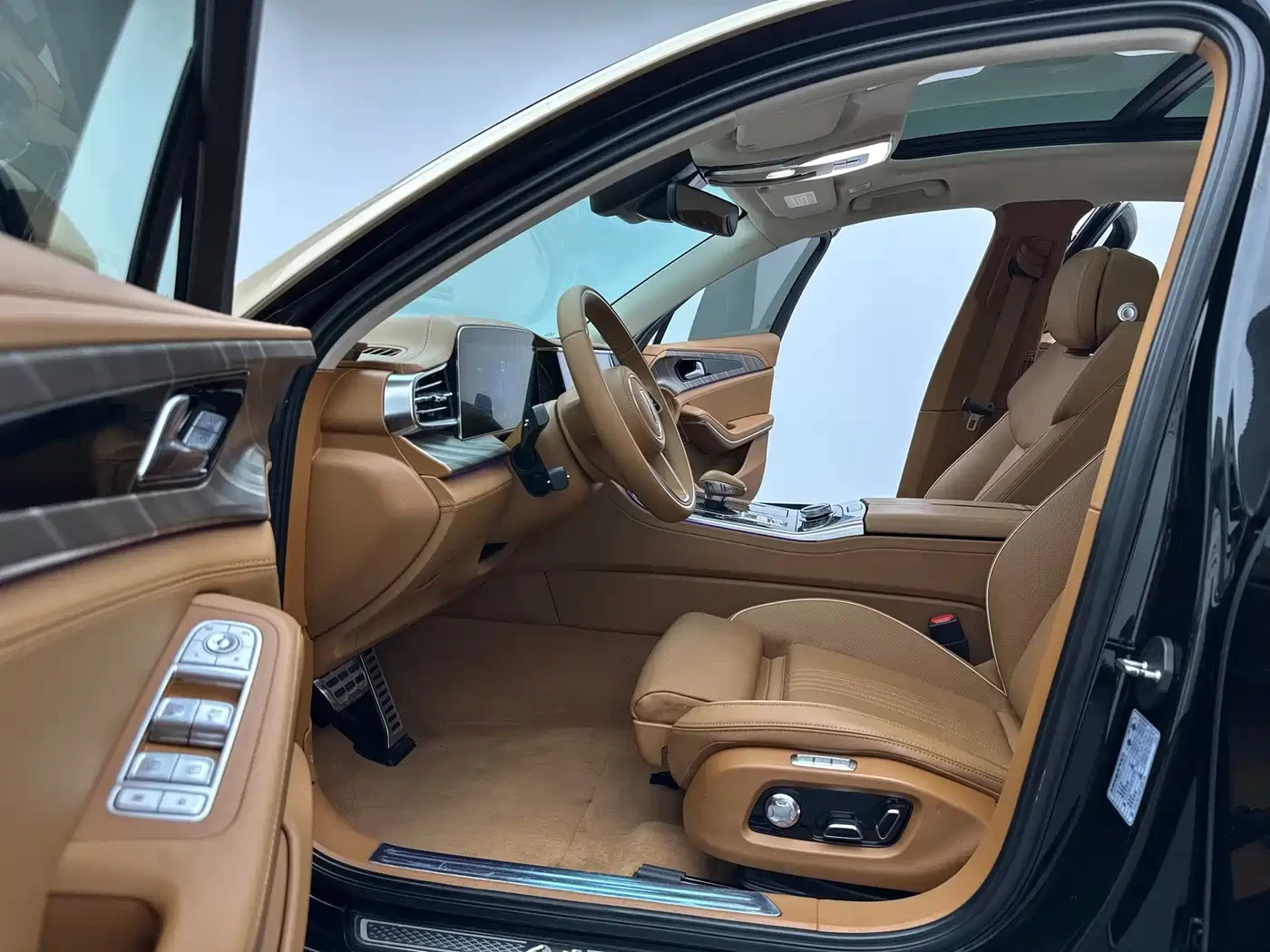 HongQi H9 EXECUTIVE LUXURY* 360* BOSE* �����* ������ ���� | Mobile.bg � ����������� 11