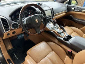 Porsche Cayenne TURBO/ LIFT/ BURMESTER/ PANO/ CAMERA/ 3xTV/ CARBON, снимка 10