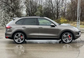 Porsche Cayenne TURBO/ LIFT/ BURMESTER/ PANO/ CAMERA/ 3xTV/ CARBON - 49800 лв. - 33573422 | Car24.bg