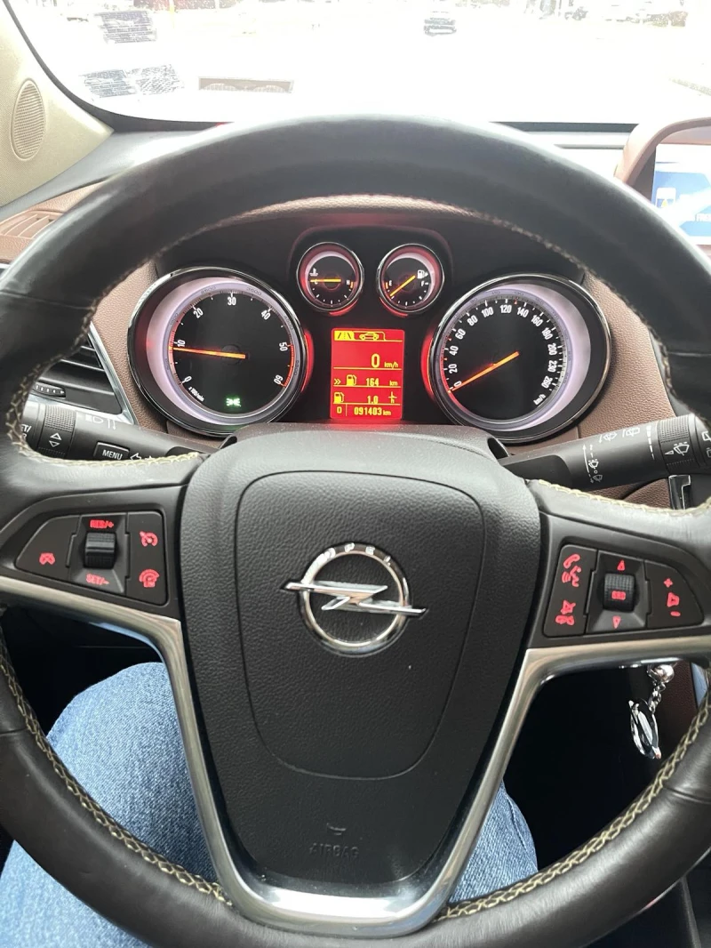 Opel Mokka, снимка 12 - Автомобили и джипове - 48437005