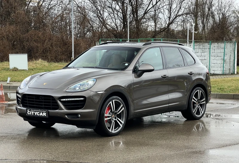 Porsche Cayenne TURBO/ LIFT/ BURMESTER/ PANO/ CAMERA/ 3xTV/ CARBON, снимка 3 - Автомобили и джипове - 49531315