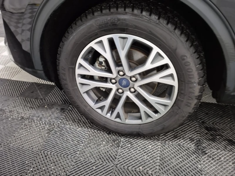 Ford Escape * SEL * CARFAX * БЕЗ ПЪРВОНАЧАЛНА ВНОСКА, снимка 17 - Автомобили и джипове - 53231124