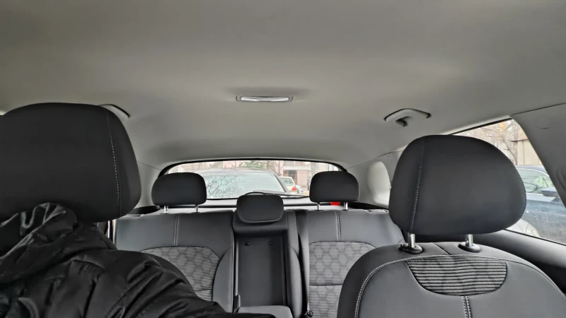 Kia Niro 1.6 GDI FHEV, снимка 9 - Автомобили и джипове - 53285172