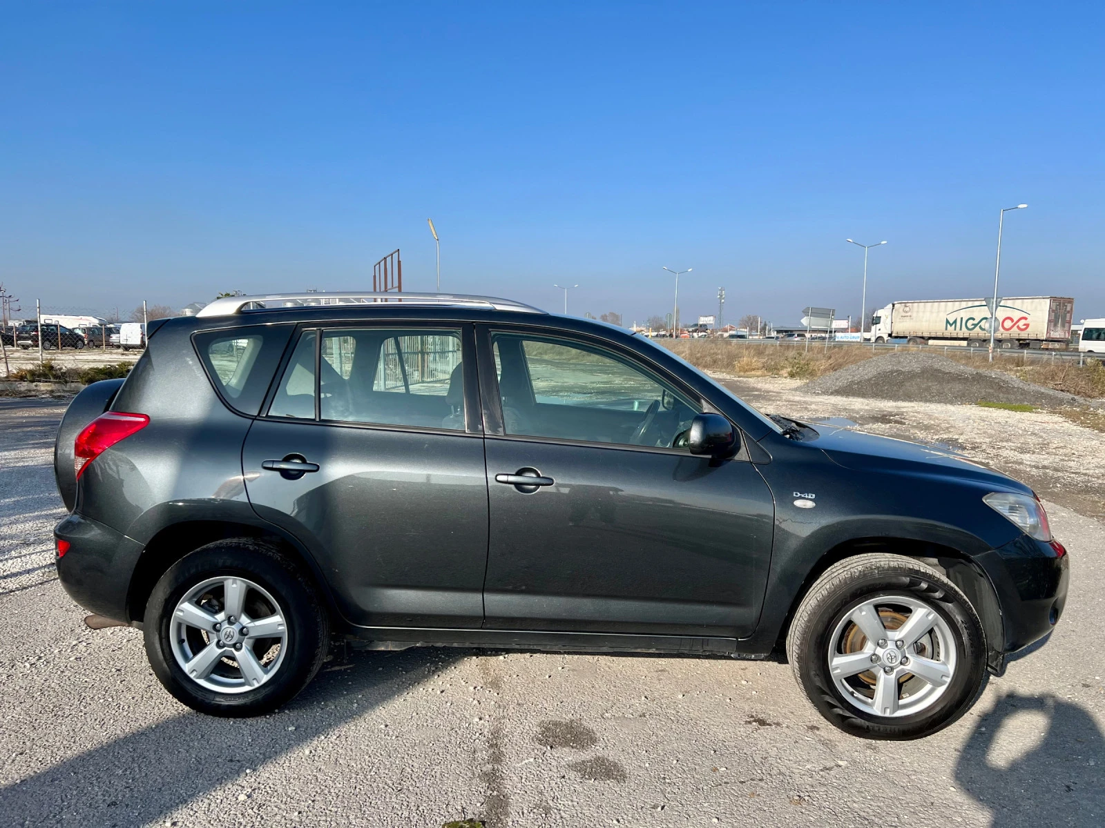 Toyota Rav4 2.0D4D  - изображение 7