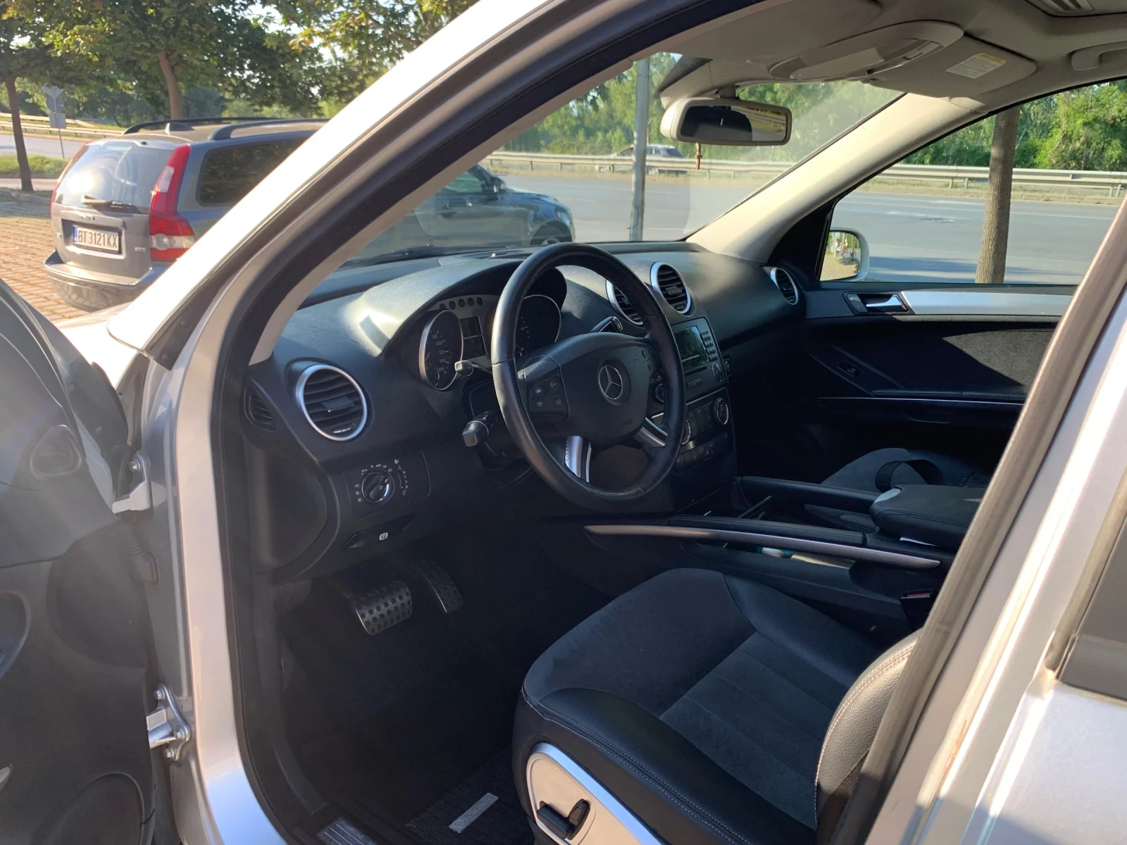 Mercedes-Benz ML 320  - изображение 8