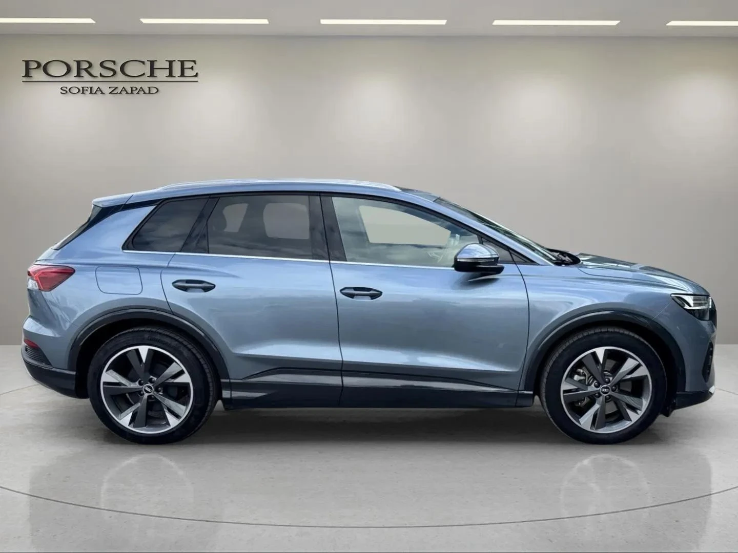 Audi Q4 E-Tron 40 - изображение 4
