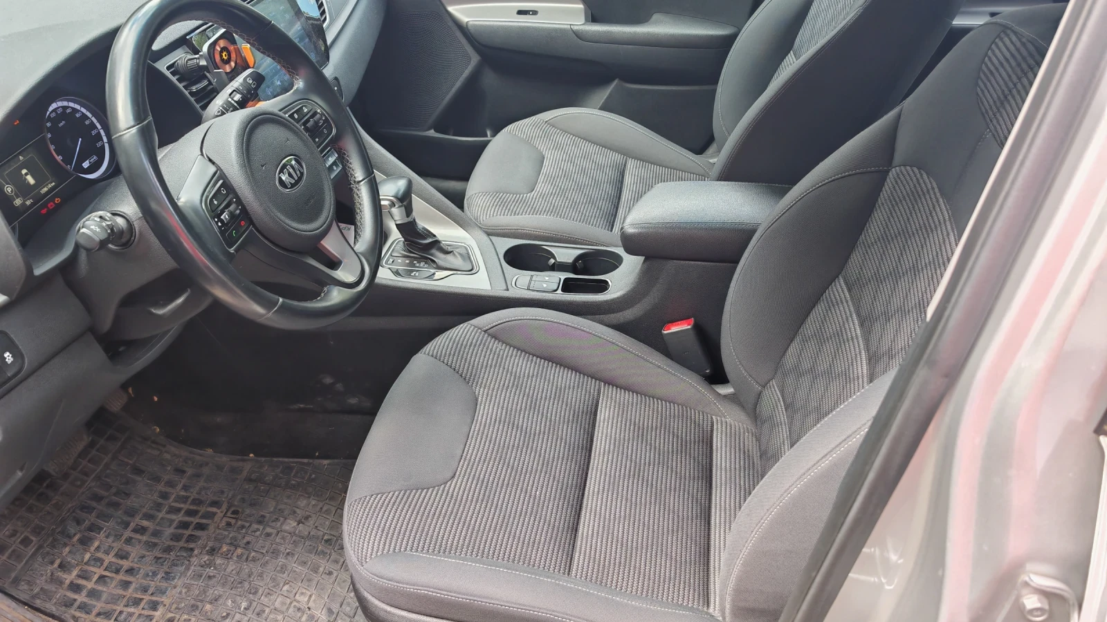Kia Niro 1.6 GDI FHEV - изображение 6
