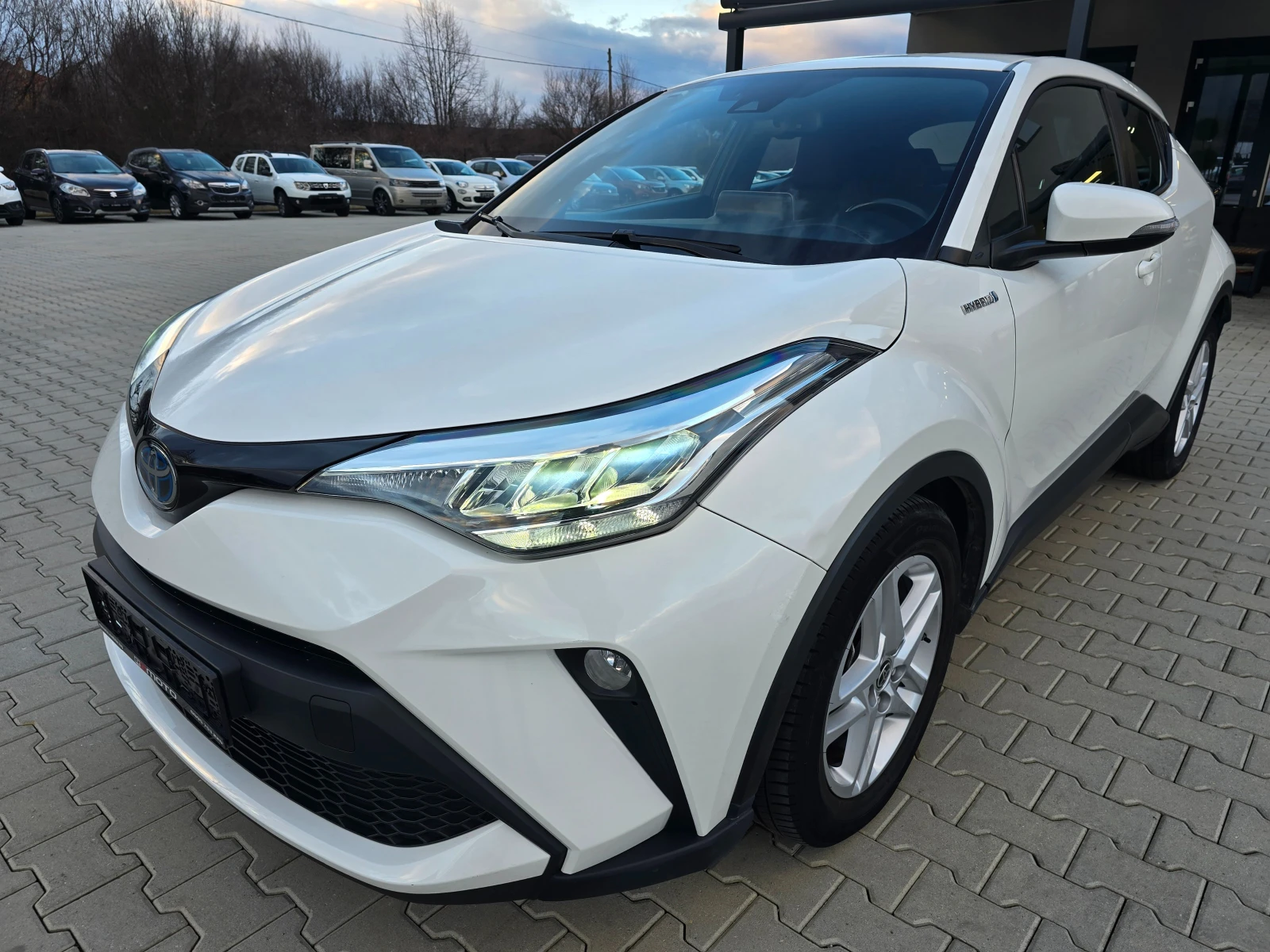Toyota C-HR 1.8 Hy., 76000км., Камера, LIne Assist, 2022г. - изображение 7