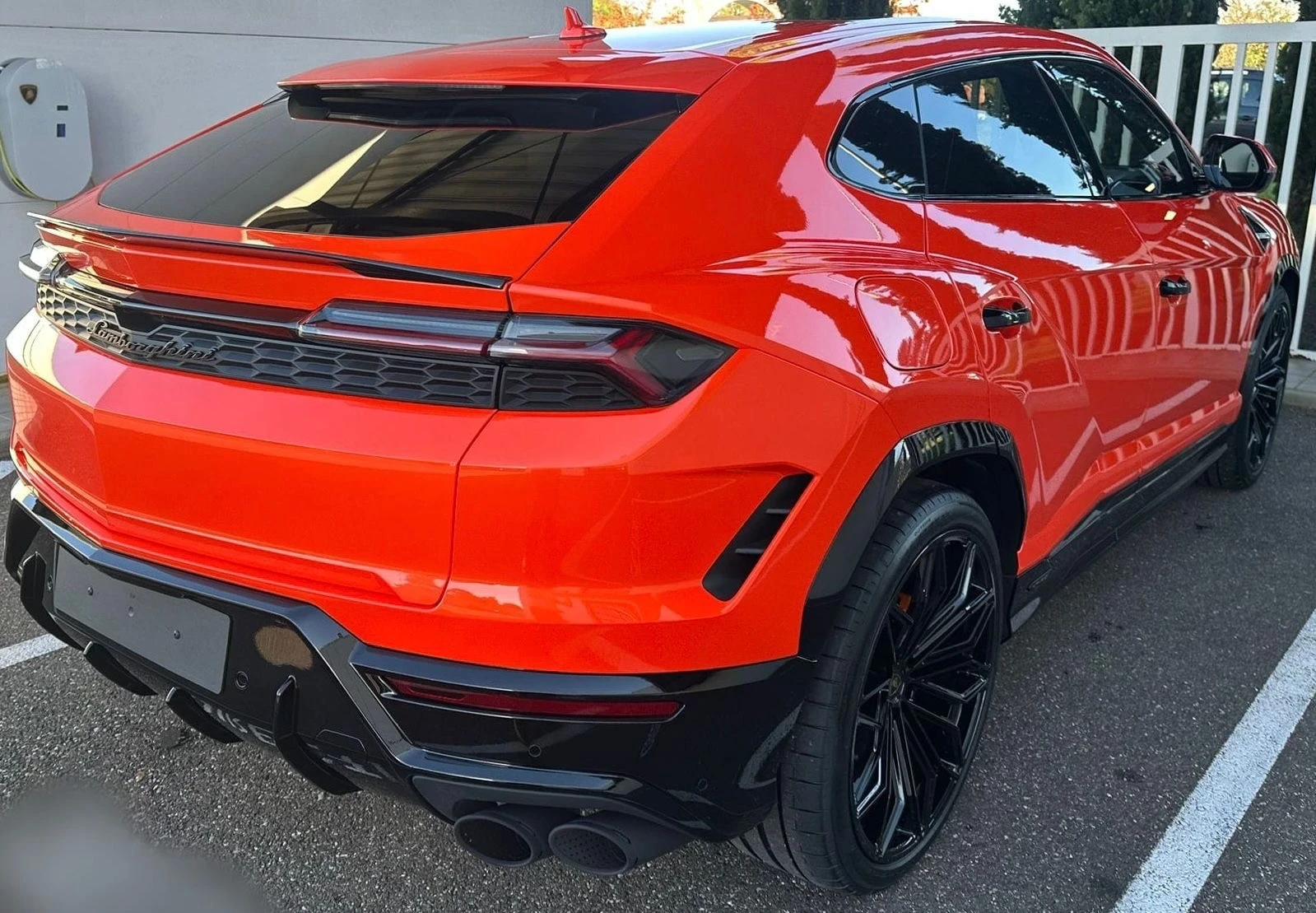 Lamborghini Urus  - изображение 5