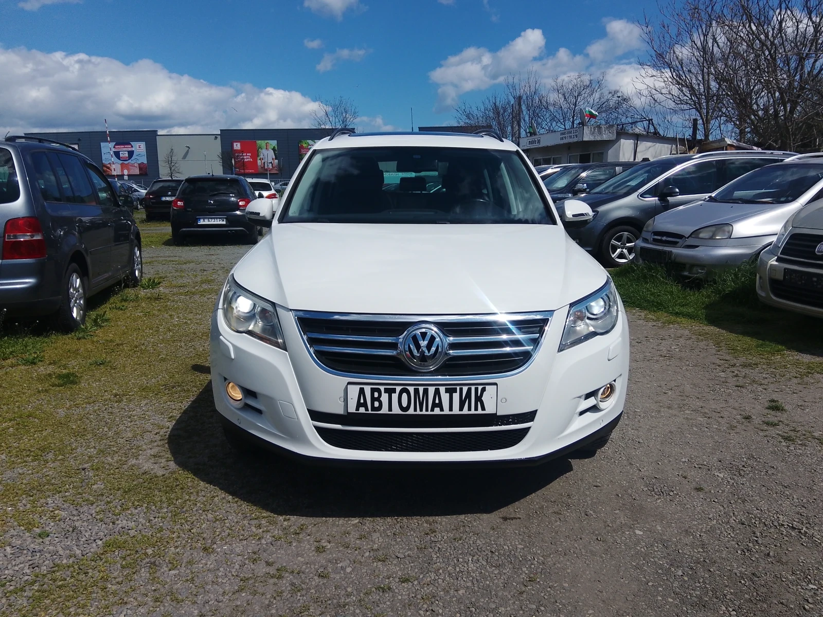 VW Tiguan 2.0TDI-FULL-АВТОМАТИК-4Х4-КОЖА-НАВИ-ПАНОРАМА-, снимка 2 - Автомобили и джипове - 54138451