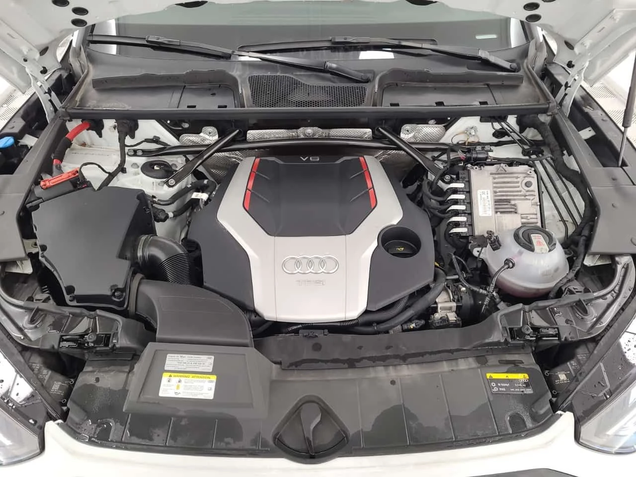 Audi SQ5 PANORAMA| 360 КАМЕРИ| 2 КЛЮЧА| CARFAX, снимка 9 - Автомобили и джипове - 54297056